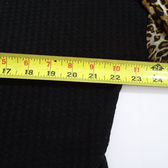 Grace and Emma Women Black Long Sleeve Leopard Print Balloon Sleeve Top Size M - Picture 8 of 11